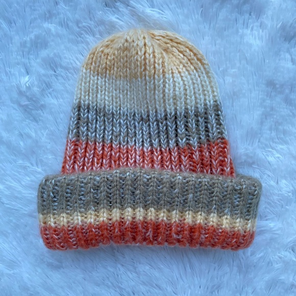 URBAN OUTFITTERS • Multicolor Striped Rib Knit Beanie Hat - Picture 13 of 14